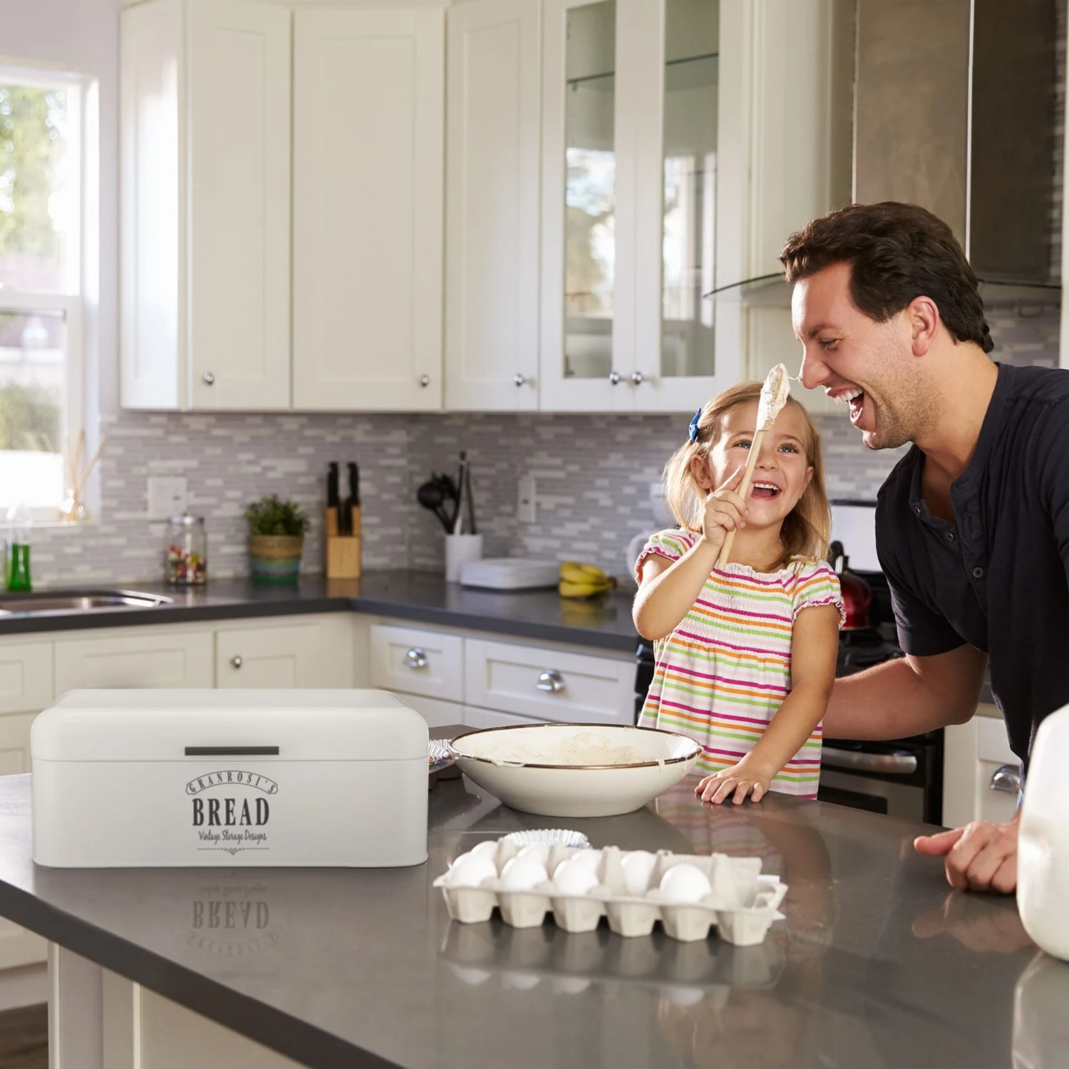 Delaware Brotkasten Metall 42x16x24,5 Cm Klappdeckel Lüftungslöcher 2 Delaware Brotkasten Metall 42x16x24,5 Cm Klappdeckel Lüftungslöcher – Bild 2