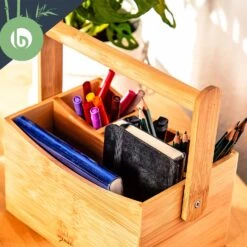 Schreibtischorganizer Tragegriff 4 Fächer 22,5x12x17cm Bambus 9 Schreibtischorganizer Tragegriff 4 Fächer 22,5x12x17cm Bambus -Haushaltsgeräte Geschäft 10038011 yy 0004 logo