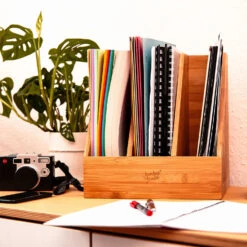 Stehsammler 3 Fächer Maße: 26,5x28x30 Cm Für DINA4-Formate Bambus -Haushaltsgeräte Geschäft 10038041 yy 0004 logo