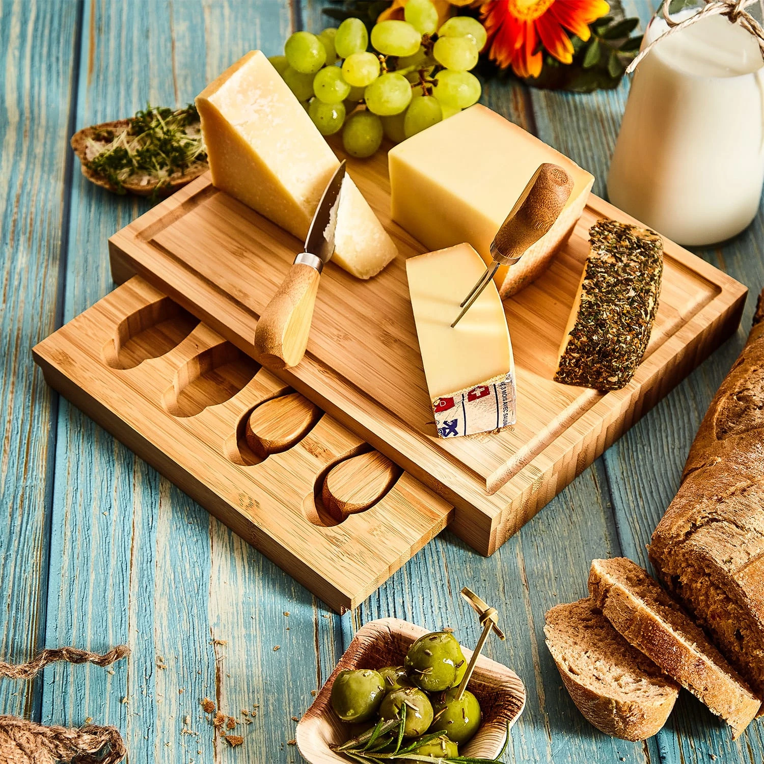 Käsebrett Mit Messerfach 25,2x3x19,5 Cm 4 Spezialmesser Pflegeleicht 2 Käsebrett Mit Messerfach 25,2x3x19,5 Cm 4 Spezialmesser Pflegeleicht – Bild 2