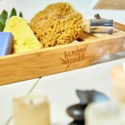 Badewannenablage 68,5x4,5x14,5cm Gitteroptik Wasserresistent Bambus -Haushaltsgeräte Geschäft 10038099 yy 0003 logo