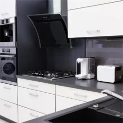 Sabia 60 Dunstabzugshaube 60cm | 600 M³/h | Energieeffizienzklasse A | Inklusive 2 X Aktivkohlefilter -Haushaltsgeräte Geschäft 60002216 yy 0003 ambient Klarstein Sabia Dunstabzugshaube schwarz